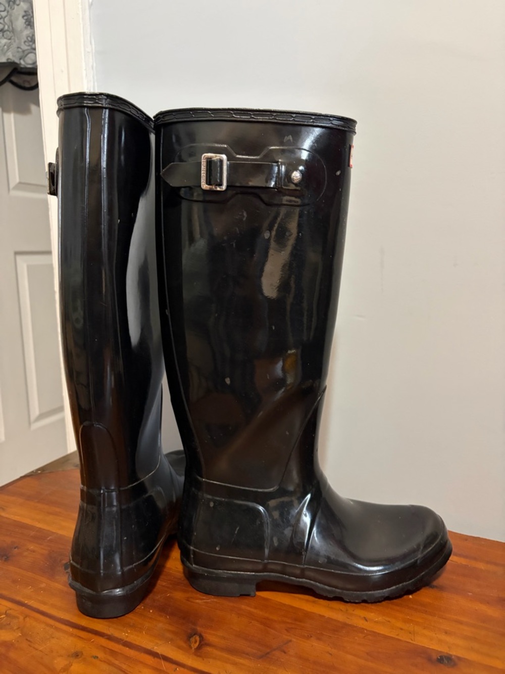 Classic Black Gloss Hunter Rain Boots - Picture 7 of 9